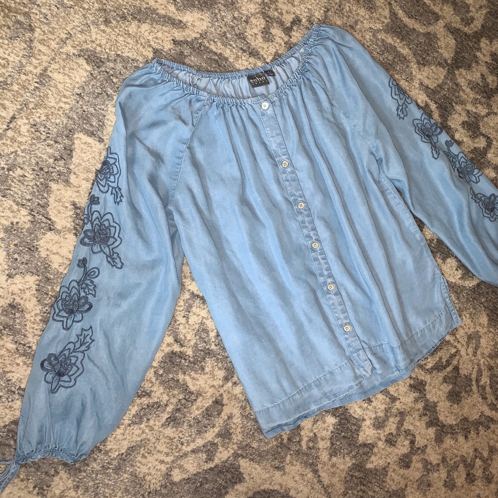 Chambray blouse sz “M”